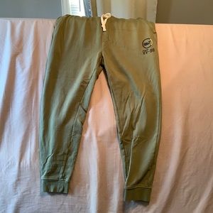 Vineyard Vines joggers EUC!